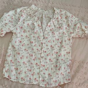 SHEIN FRENCHY SIZE XS Floral Lace Blouse